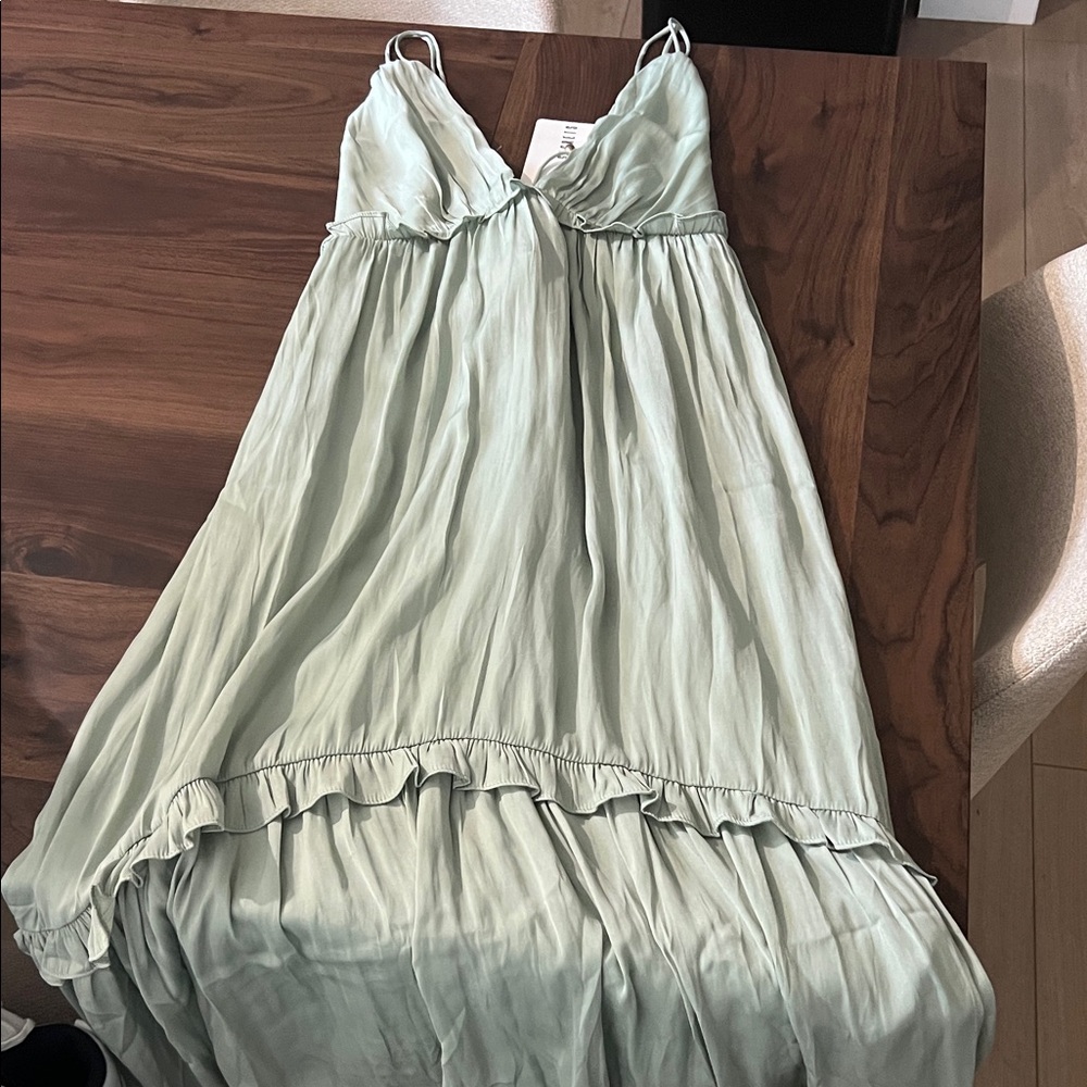 Elegant Mint Green Hi/Lo Midi Dress